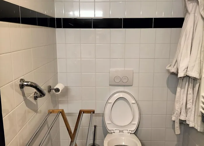 Great House In Rural Vicinity *