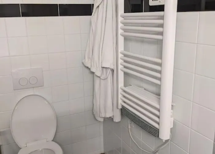 Great House In Rural Vicinity * Salles-Lavalette